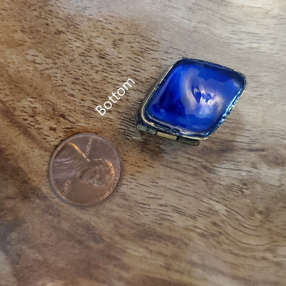 Mini Pill Container - Picture 6 of 6